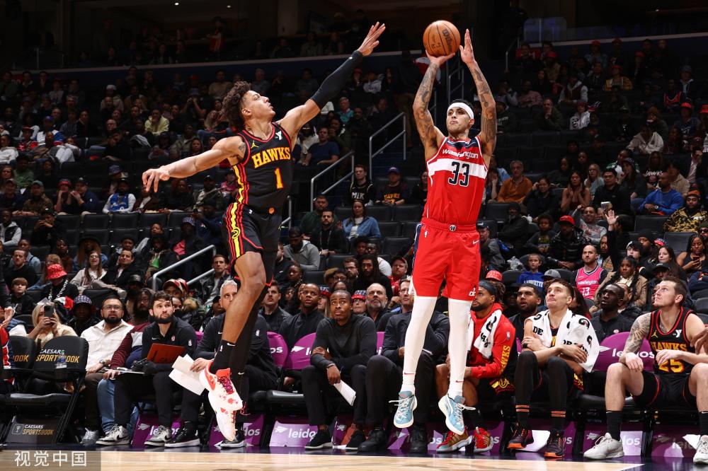 出一个令人 出一个令人