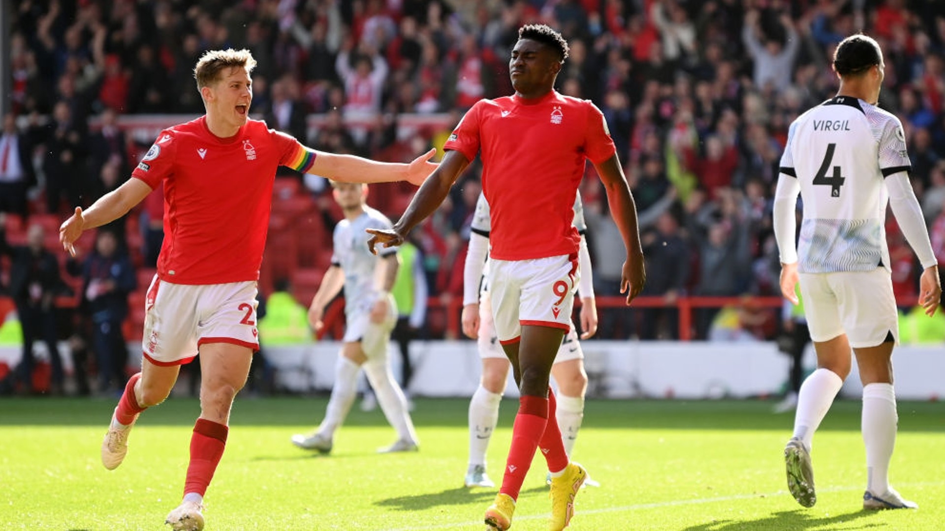 事中展现了 事中展现了